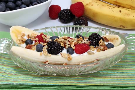 A healthy and delicious yogurt banana split.