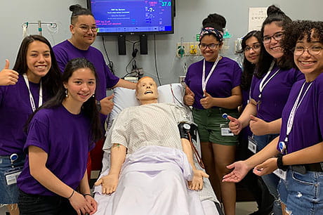 Geisinger Commonwealth School of Medicine’s REACH-HEI students in the simulation lab.