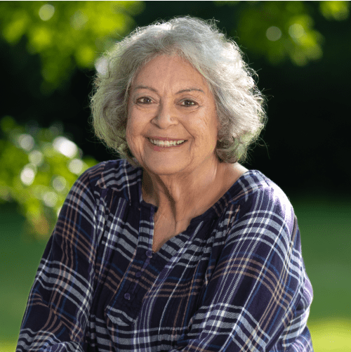 Barbara Pacheco, a senior woman and Geisinger Gold customer