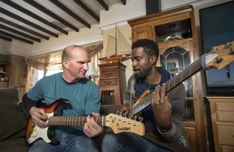 Mike Maxwell and Chris Joseph playing guitar